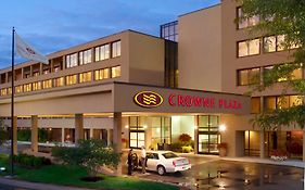 Crowne Plaza Indianapolis Airport